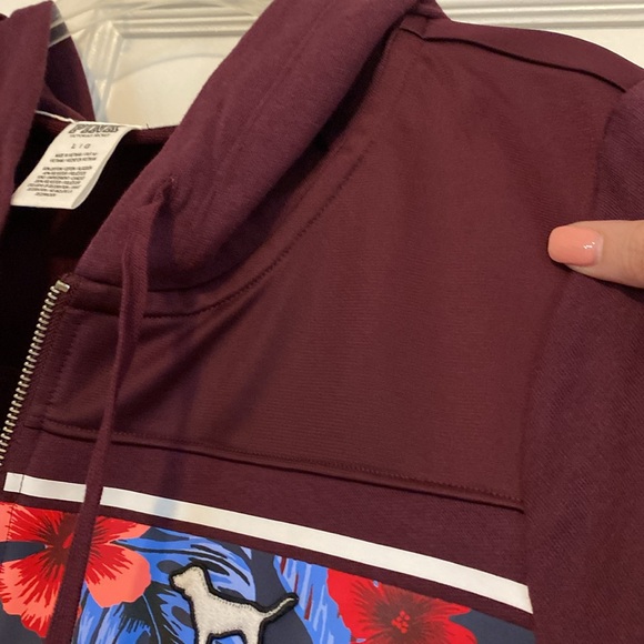 Victoria’s Secret Pink Hawaiian zip up sweater in burgundy size large - Picture 5 of 13